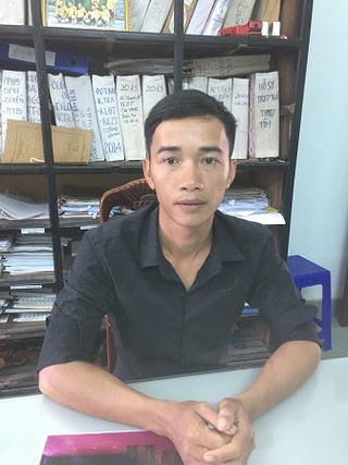 Vận động đối tượng bị truy nã ra đầu thú