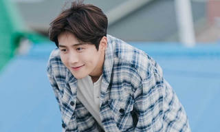 Kim Seon Ho mất những gì sau tâm thư xin lỗi vì ép bạn gái phá thai?