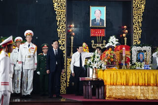 Lãnh đạo Đảng, Nhà nước, MTTQ Việt Nam viếng nhà tình báo huyền thoại Trần Quốc Hương