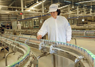 'Nội lực phải mạnh mới tính đến chuyện vươn xa'