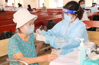 Kiểm soát và điều trị F0