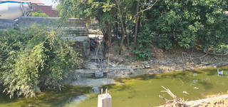 Trạm trộn bê tông trái phép trong khu dân cư: Chính quyền xã ‘bất lực’?