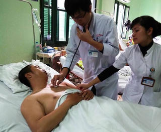 Vụ xe tải kéo lê CSGT 20 mét: Xem xét tội 'giết người'