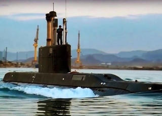 Iran phóng thử thành công tên lửa hành trình từ tàu ngầm