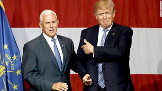 Donald Trump và Mike Pence: Một tấm vé, hai quan điểm khác biệt