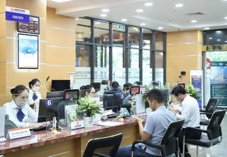 Ngân hàng ‘tung vốn’ hỗ trợ sản xuất