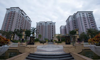 Sáng tác tác phẩm điêu khắc, biểu tượng kiến trúc nơi công cộng