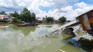 Chống sạt lở bờ sông Trà Nóc