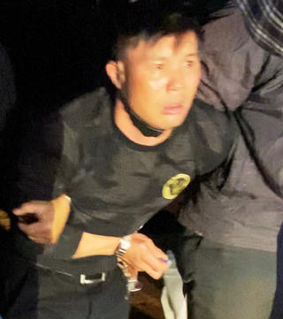  Gia Lai: Bắt nhóm đối tượng vờ đi mua gỗ tạp để vận chuyển ma túy