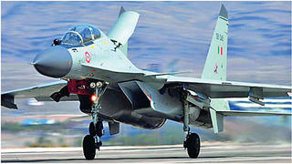 Ấn Độ, Nga tập trận không quân chung