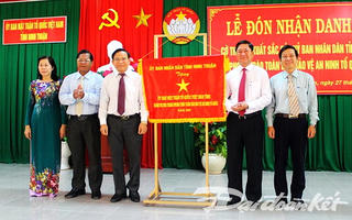 MTTQ Việt Nam tỉnh Ninh Thuận đón nhận danh hiệu ‘Cờ thi đua xuất sắc’ 2017