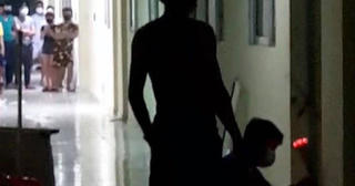 Phát hiện thi thể người đàn ông đang phân huỷ trong khu chung cư