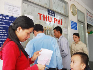 Chuyển học phí và viện phí sang cơ chế giá