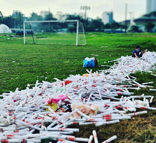 ‘Phân nhiệm’ dọn rác