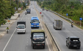 Hà Nội: Hơn 200 ô tô kinh doanh vận tải bị tước phù hiệu do vi phạm tốc độ