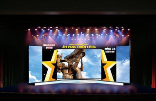 Âm vang chiến công