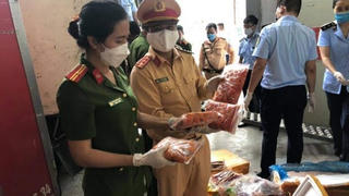 Hà Nội: Phát hiện 10 tấn thực phẩm đông lạnh không rõ nguồn gốc xuất xứ