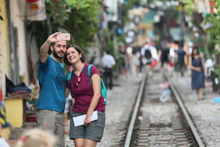 [ẢNH] 'Phố đường tàu'