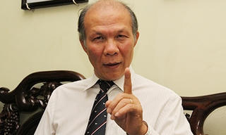 Tết và bình ổn giá