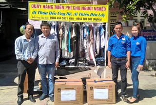 Chọn quần áo đẹp không phải trả tiền