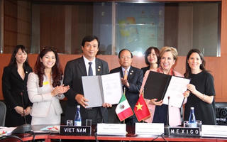 Bộ trưởng Hoàng Tuấn Anh làm việc tại Mexico