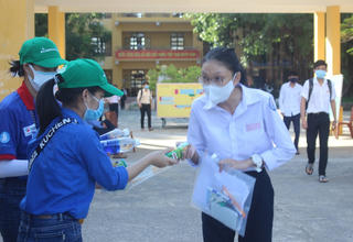 Thí sinh Quảng Nam: Đề thi môn Toán vừa sức