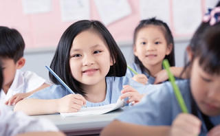 Chọn trường cho con vào lớp 1: Công và tư