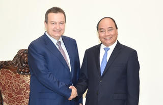 Thủ tướng Nguyễn Xuân Phúc tiếp Phó Thủ tướng thứ nhất Serbia