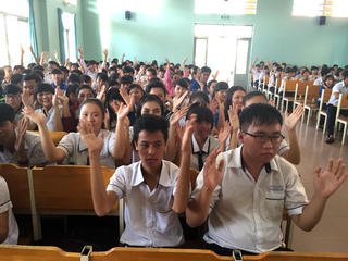 Chạy đua tư vấn tuyển sinh