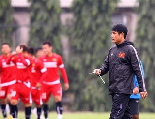 Tuyển Việt Nam tập trung:  Thể hiện và chiếm niềm tin