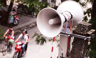 Vui buồn chuyện cái loa