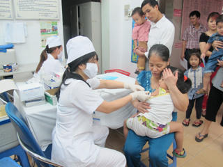Thêm vaccine '5 trong 1' mới vào chương trình tiêm chủng mở rộng