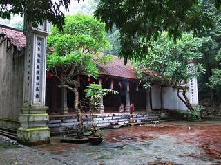 Vẻ đẹp chùa Trầm