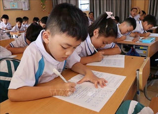 Dạy tiếng Việt cho học sinh dân tộc thiểu số