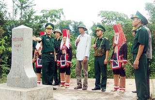 Phụ nữ tham gia công tác bảo vệ chủ quyền lãnh thổ