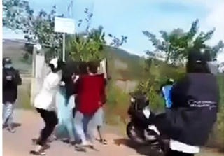 Quảng Nam: Công an làm việc với các đối tượng có liên quan vụ cô gái bị đánh hội đồng