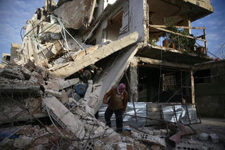 Chuyến hàng viện trợ cho Đông Ghouta tại Syria bị trì hoãn