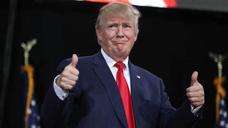Tổng thống Trump nổi giận vì các cuộc thăm dò