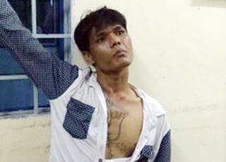 Chém chết mẹ bạn gái và hàng xóm trong ngày dạm ngõ