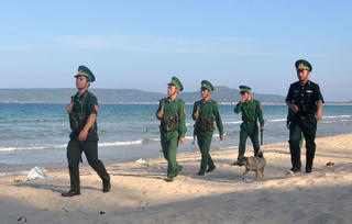 Nêu cao tinh thần bám trụ tuyến đầu biên giới, biển đảo