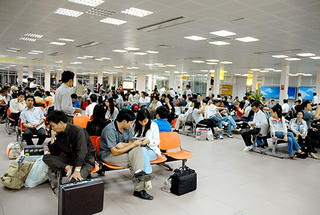 Nhắc nhở tình trạng chậm, hủy chuyến bay