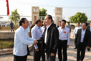 [ẢNH] Chủ tịch nước Trần Đại Quang dự Ngày hội Đại đoàn kết toàn dân tộc tại Bắc Giang