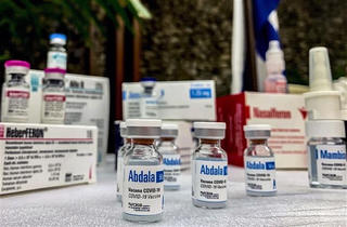 Bộ Y tế yêu cầu khẩn trương xây dựng hướng dẫn sử dụng vaccine Hayat-Vax và Abdala