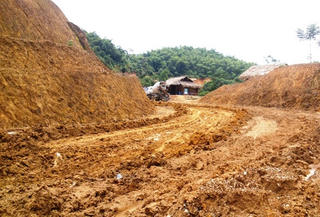 Miền Tây Thanh Hóa hoang tàn sau lũ dữ