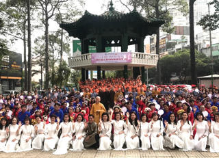 ‘Lễ Hằng Thuận tập thể’ cho 50 cặp đôi khuyết tật có hoàn cảnh khó khăn, theo nghi thức Phật giáo