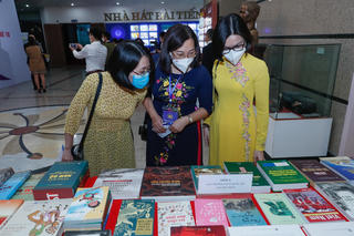 Đầu sách thiếu nhi chiếm ưu thế tại Giải thưởng về Sách Quốc gia lần thứ 4