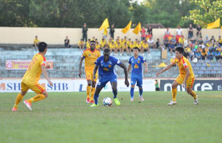 Vòng 2 V.League 2020: Hà Nội FC hành quân lên Phố Núi