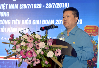 EVNNPC Vinh danh những tấm gương điển hình tiên tiến giai đoạn 2015 - 2019