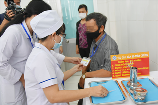 35 người tình nguyện tiêm thử nghiệm vaccine Covid-19 ‘made in Vietnam’
