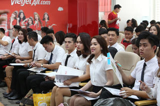 Tưng bừng ngày hội tuyển dụng tiếp viên Vietjet tháng 2/2019